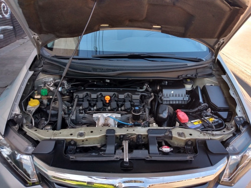 Imagen 10 de 15 de Honda Civic 1.8 Exs At 140cv 2014
