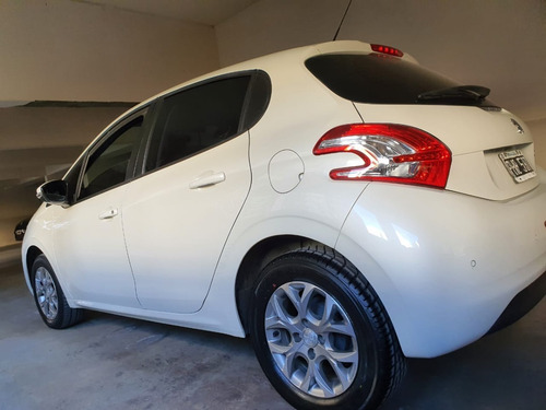 Peugeot 208 Allure Triptonic