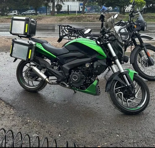 Modelo 2021 Kms: 12.300 Exosto Full System Artesanal (único