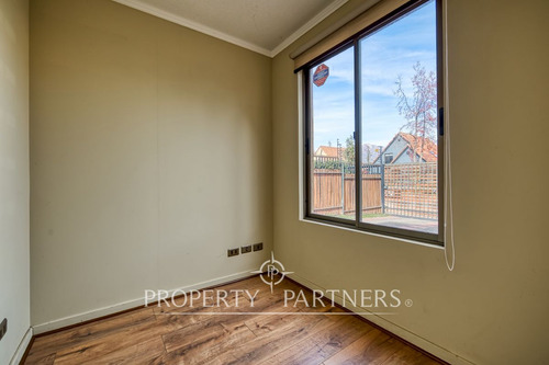 Casa Impecable Cercana A Colegio Huinganal Y Mayfl...