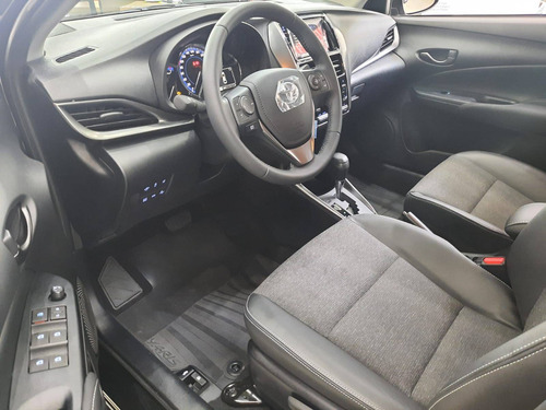 Imagem 8 de 13 de Toyota Yaris 1.5 16v Flex Sedan Xs Connect Multidrive