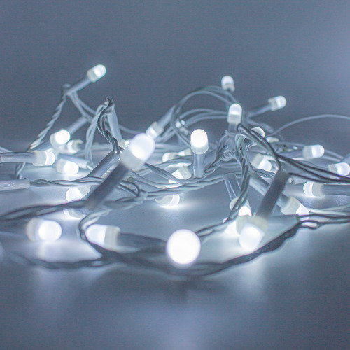 Serie Navideña 50 Led Luz Blanca 3 Mts Cable Blanco 12 Pzas