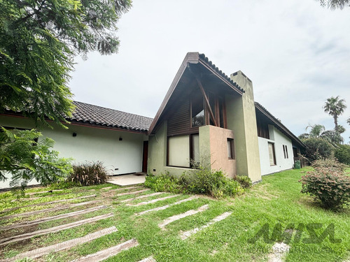 Casa En Venta En San Marino - Funes Hills - 3 Dormitorios