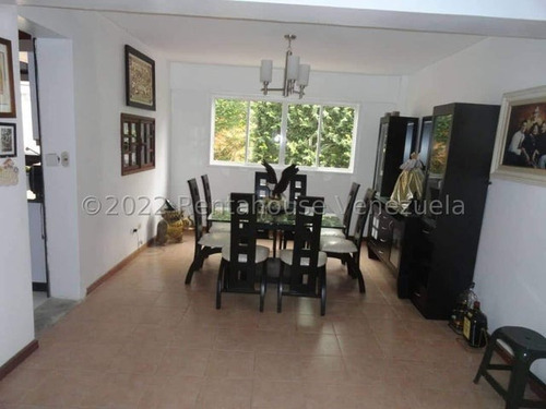 Hermosa Casa En Venta En La Unión, El Hatillo Lj 25-10885