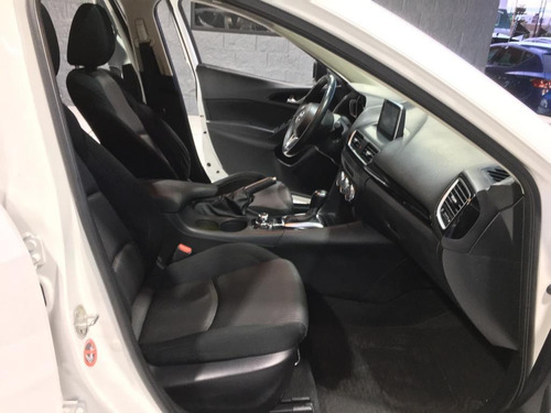 Imagen 10 de 15 de Mazda 3 2016 2.5 S Grand Touring Sedan At
