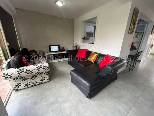  José López Vende Linda Casa En Urb. Ciudad Roca,  Barquisimeto  Lara, Venezuela.   3 Dormitorios  4 Baños  180 M² 