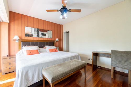 Magnífico Dúplex Reciclado! 4 Dormitorios Y 5 Baños - Suite - Balcón Con Parrilla!