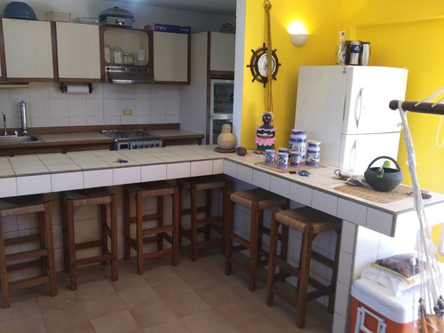En Venta Cómodo Apartamento Vacacional En Rio Chico Yep