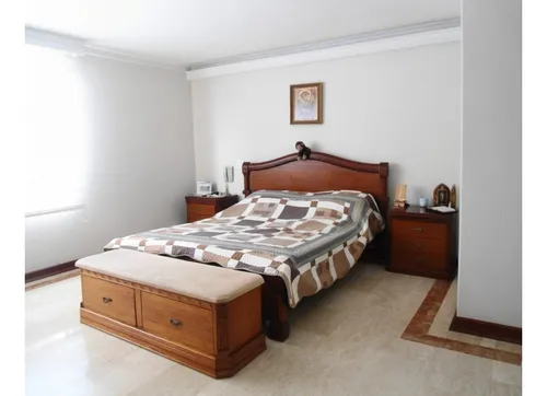 Apartamento Duplex Ubicado En Los Balsos - Poblado