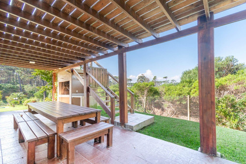 Venta Casa A 300 Metros Del Mar
