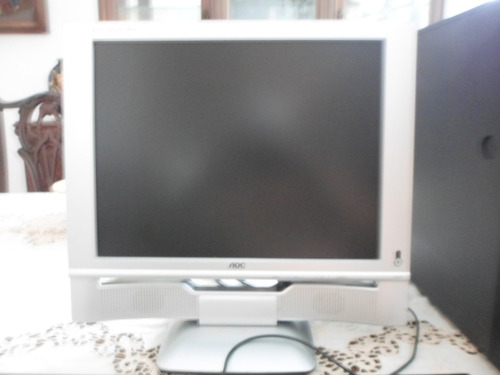 Imagen 3 de 10 de Computadora Lenovo Con Monitor Tv Marca Aoc