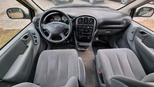 Imagen 9 de 15 de Caravan Sxt 3.3 6 Pasajeros / Gnc 2006