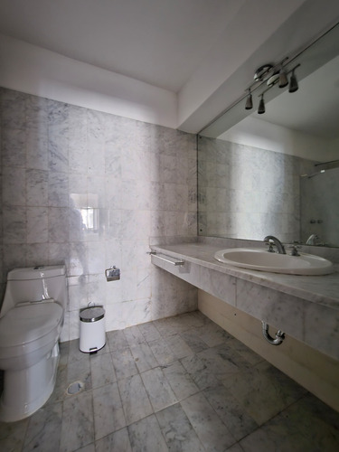 Alquiler De Apartamento En Campo Alegre