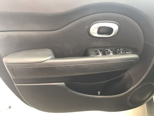 Imagen 12 de 15 de Kia Soul 2019 1.6 Lx Mt