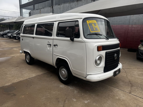 Volkswagen Kombi 1.4 FLEX STD 9 LUGARES