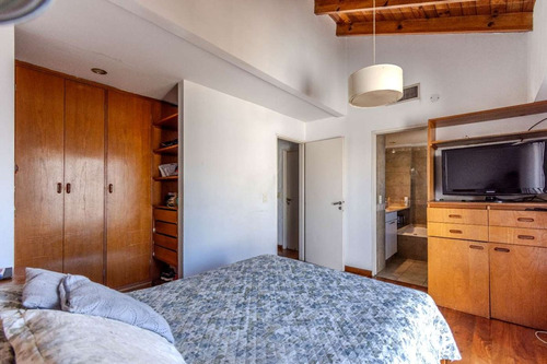 Venta Casa 5 Ambientes Cochera Pileta Parrilla Mas