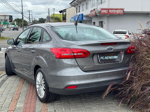 Ford Focus Sedan Fastback SE/SE PLUS 2.0 Flex Aut.
