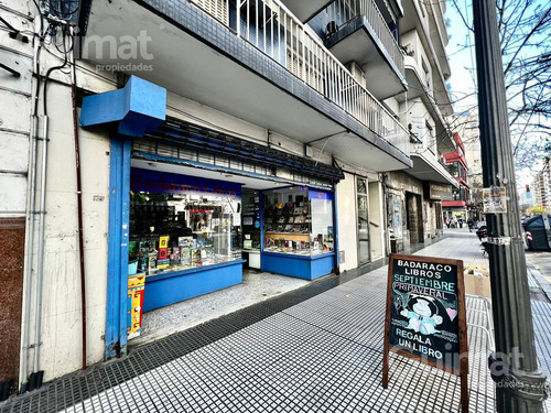 Excelente Local Planta Libre Sobre Av. Entre Rios