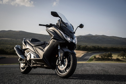 Imagem 1 de 14 de Kymco Ak 550 2023 - Moto & Cia