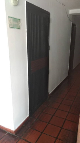 Imagen 5 de 14 de Vendfo Oficina En Maiquetia.lista Para Usar.