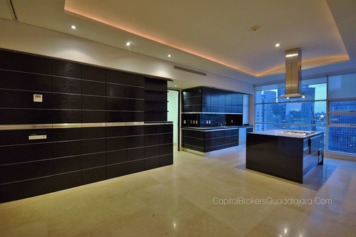 Departamento De Lujo En Venta En Torre Zsense Andares
