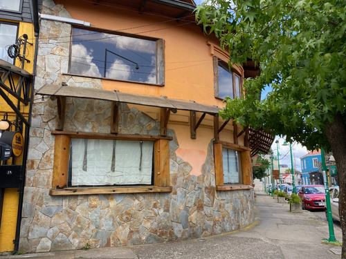 Local Comercial De 110 M2, Calle Esmeralda Centro Valdivia