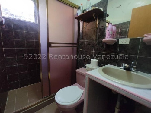 Imagen 13 de 28 de Apartamento En Alquiler En Patarata Barquisimeto, Gas Directo Y Agua Costante, 2 Aires Acondicionados, Inf 04245943684, Cod 22-17123, J24