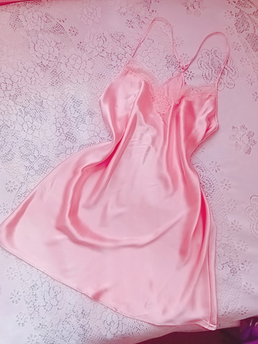 Camisón De Satín Color Rosa Baby, Talla L (Usado)