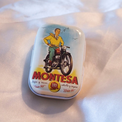 Dos Cajas Metal Colección Moto Clásica Montesa Gran Premio V