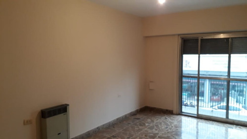 Imagen 10 de 28 de Departamento Tipo Casa En Alquiler En Lanus Este