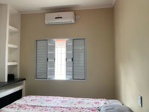 Oportunidade! Excelente Imóvel A 2 Quadras Da Praia Em Um Dos Bairros Que Mais Cresce Em Praia Grande!