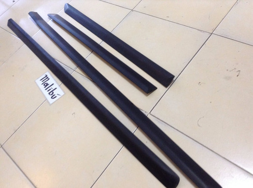 Molduras Plasticos D Puertas Malibu 03-07 Oem (precio X C/u)