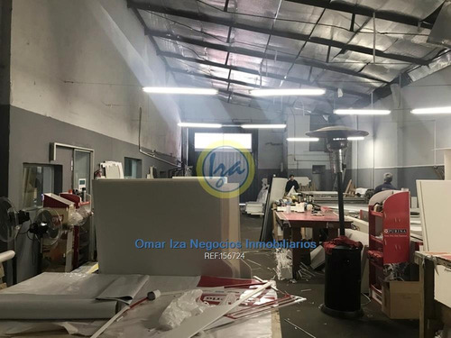 Iza. Venta Local Industrial En Jacinto Vera