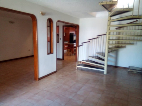 Imagen 16 de 20 de Townhouse Para Remodelar Agua Marina Country El Paraiso 2