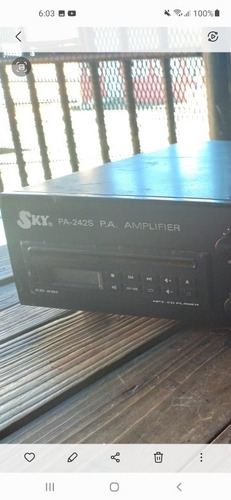 Imagen 1 de 5 de Amplificador Y Playvol