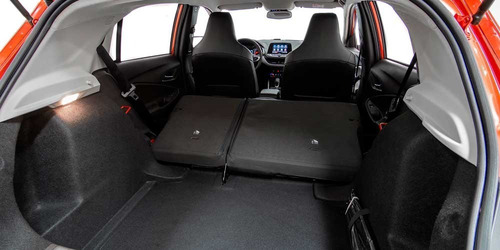Imagen 9 de 17 de Chevrolet Onix 1.0t Premier Ii At Oferta