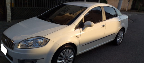 Fiat Linea 2013 1.8 16v Essence Flex Dualogic 4p