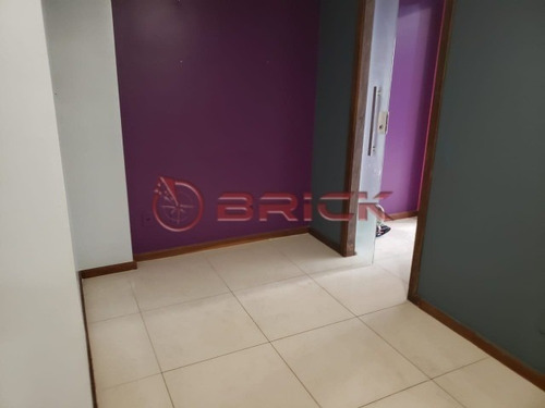 Imagem 2 de 9 de Sala Comercial Com 31 M² No Centro. - Sa00114 - 68779291