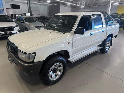 Toyota Hilux 3.0 Sr Cab. Dupla 4x4 4p