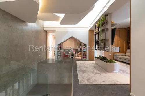 25-18002 Rahl Casa En Venta