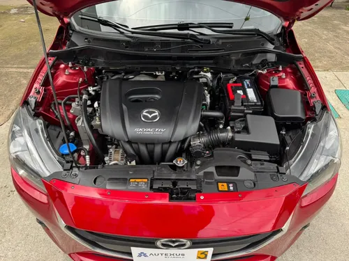 Mazda 2 1.5 TOURING TP
