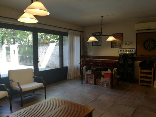 Imagen 11 de 14 de Casa 5 Dormitorios, Jardin, Pileta, Quincho , Impecable