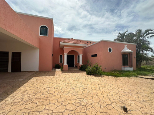 Casa En Venta En Merida Fracc. Margaritas Cholul Entrega Inmediata