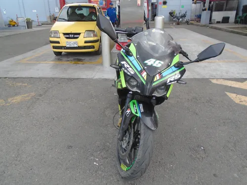 Bajaj Pulsar Rs 200 2017