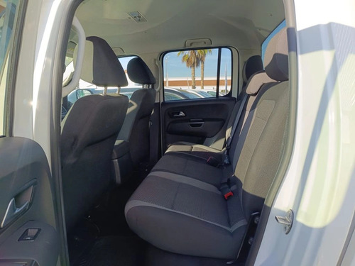 Volkswagen Amarok TREDLINE 4X2 MT