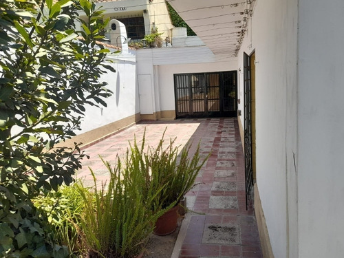Imagen 13 de 16 de Alquiler Temporario Casa Pleno Centro Ciudad Mendoza Capital. Parque General San Martín. Calle Aristides
