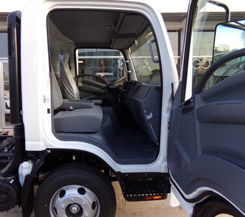 Imagen 7 de 16 de Isuzu Npr 75 Cabina Simple 5.2 L 153cv Chasis Largo 0km My23