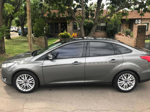 Ford Focus Iii 2.0 Sedan Se Plus Mt 2017