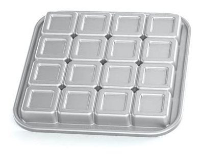 Molde Para Dulces Con Forma De Auto Nordic Ware Pro-cast, 2 