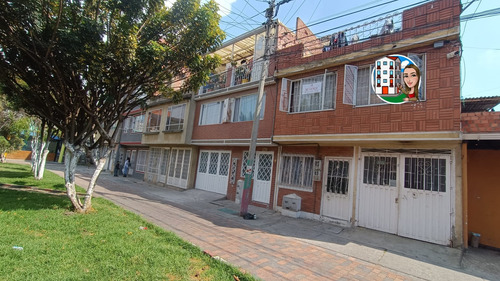 Vendo Casa, Sector Bosa Carbonel, Precio Negociable